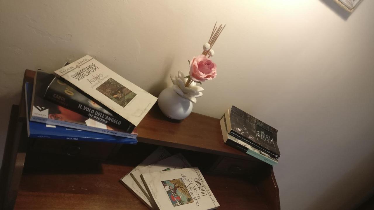 Oneiro Bed And Relax Appartement Benevento Buitenkant foto